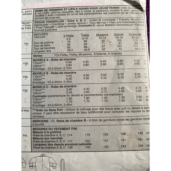 McCalls 9636 sewing pattern robe size xs - Picture 5 of 5